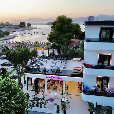 Park Bujari 酒店 *