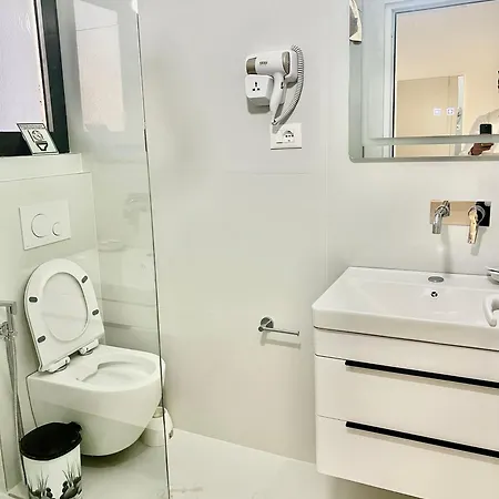 Hotel Park Bujari *