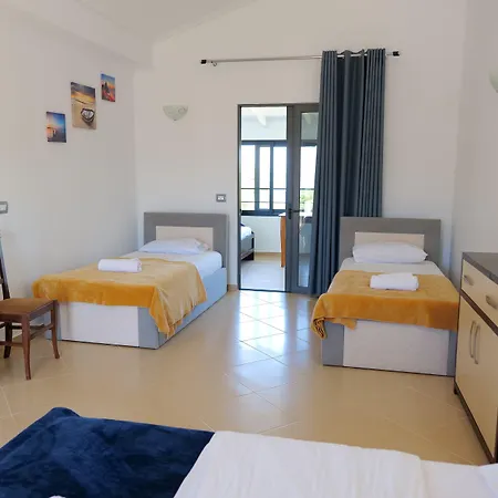 Park Bujari 酒店 *