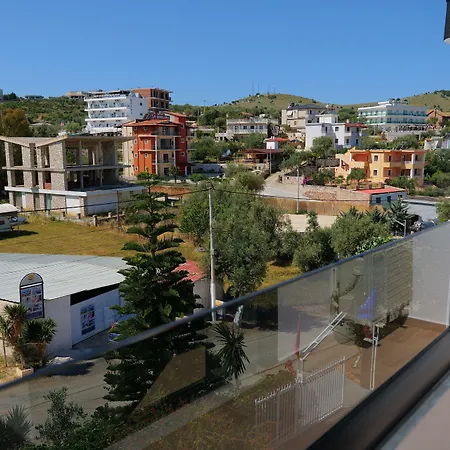 Park Bujari * Εξαμίλιο
