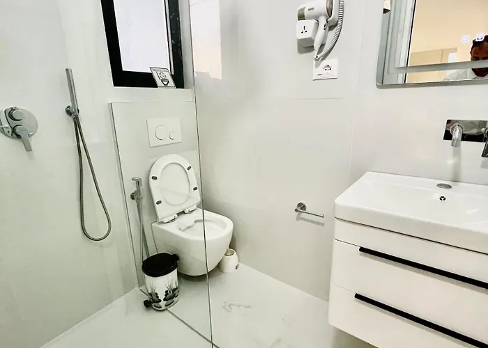 Park Bujari Ξενοδοχείο *