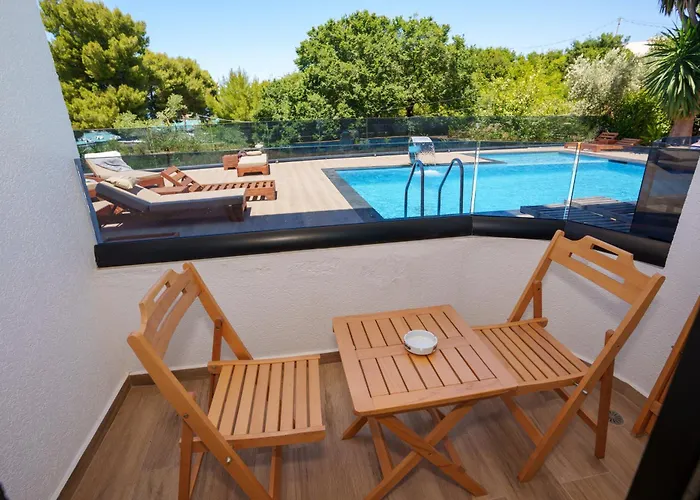 Ξενοδοχείο Park Bujari Εξαμίλιο