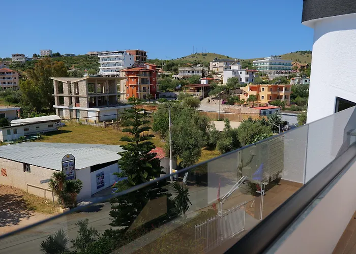 Park Bujari * Εξαμίλιο